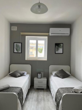 F3 Room 3, Private Room two single beds shared bathroom